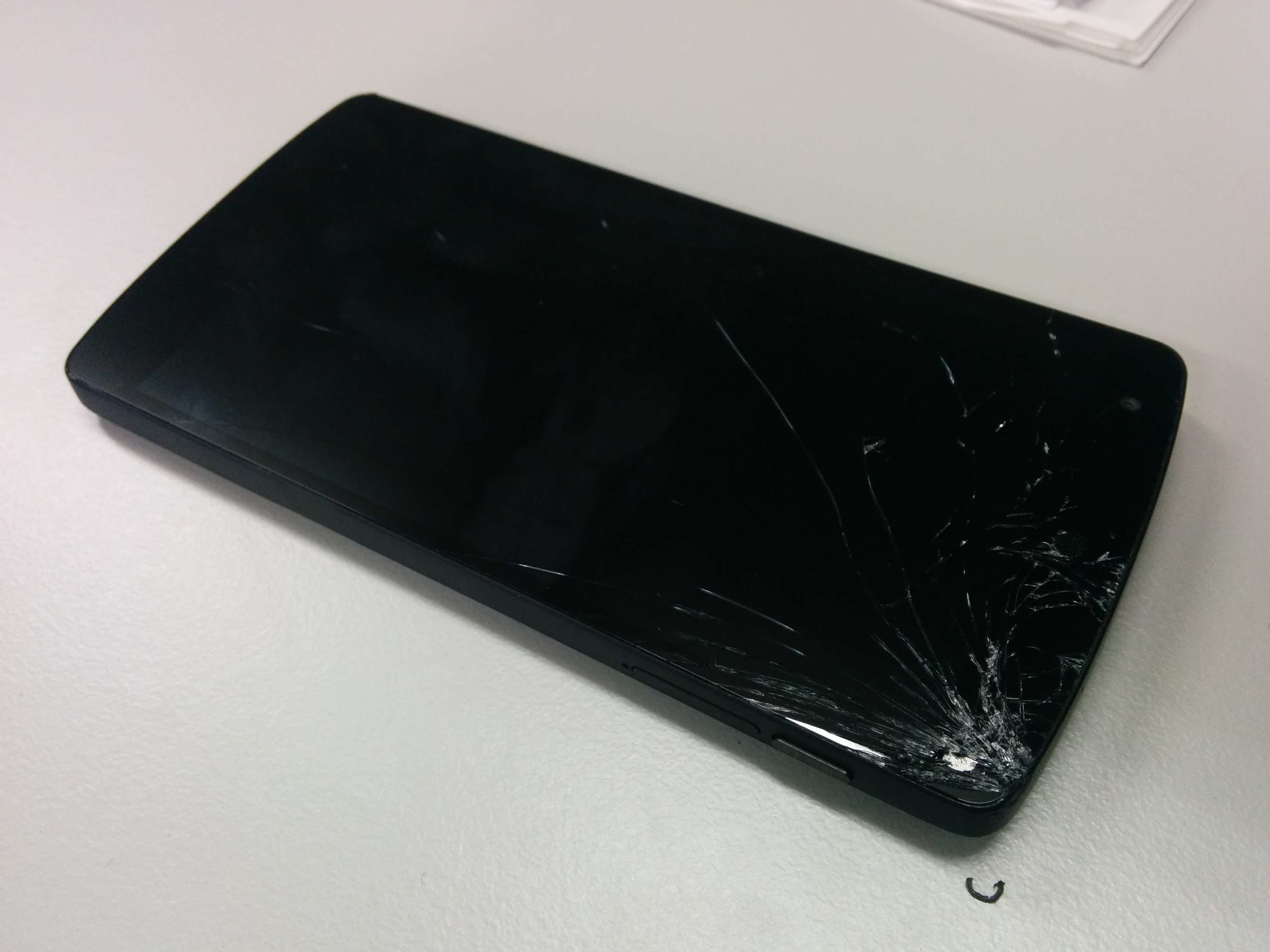 Nexus 5のガラス修理依頼先まとめ
